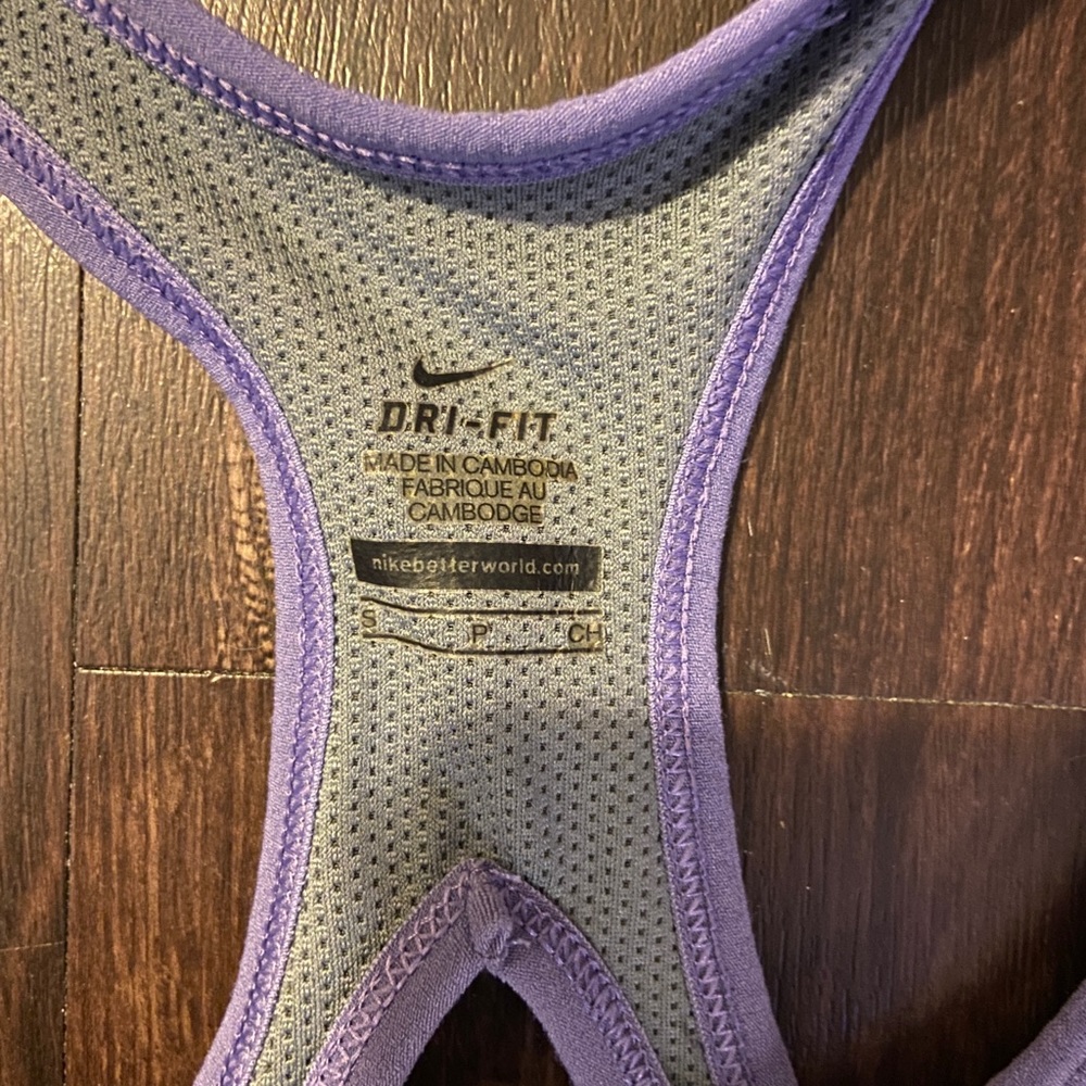 Nike Tank - Picture 3 of 3